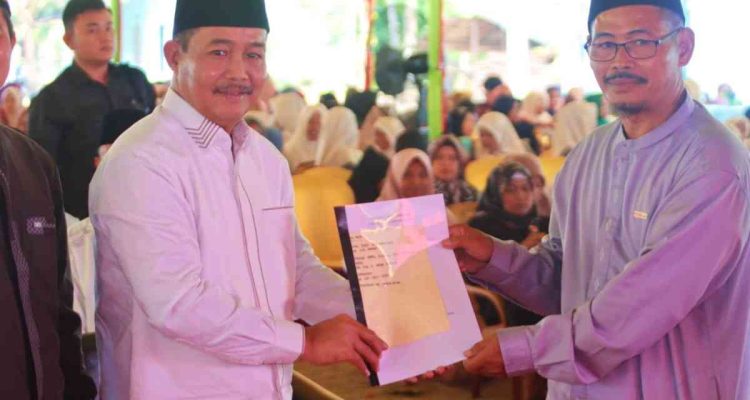 Wabup Muba, Rohman saat menghadiri Maulid Nabi Muhammad SAW di Lawang Wetan, Sabtu (20/9/2025). Foto: Kominfo Muba.
