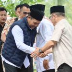 Wabup MUba, Rohman saat disambut warga Lalan, Minggu (7/9/2025). Foto: Kominfo Muba.