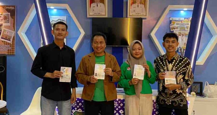 Empat pemuda asal Musi Banyuasin berhasil terpilih bekerja dan studi di Jepang. Foto: Kominfo Muba.