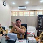 Kepala Badan Kepegawaian dan Pemberdayaan Sumber Daya Manusia (BKPSDM) Kota Palembang, Yanuarpan Yani dan staf. Foto: Kominfo Palembang.
