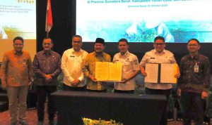 Wakil Walikota Palembang, Prima Salam menghadiri penandatanganan kerjasama antar daerah di Diamond Ballroom Hotel Axana Padang, Sumatera Barat, Rabu (22/10/2025). Foto: Kominfo Palembang.