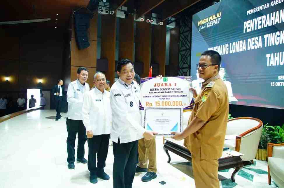 Bupati Muba, HM Toha saat membuka sosialisasi akuntabilitas pengelolaan dana desa, di Opproom Pemkab Muba, Rabu (15/10/2025). Foto: Kominfo Muba.