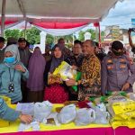 Suasana gerakan pangan murah di Desa Tegal Mulyo, Keluang, Kamis (23/10/2025). Foto: Kominfo Muba.