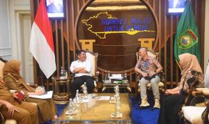 Gubernur Herman Deru menerima perwakilan World Agroforestry (ICRAF) di Ruang Tamu Gubernur Sumsel, Palembang, Selasa (30/9/2025). Foto: Humas Pemprov Sumsel.