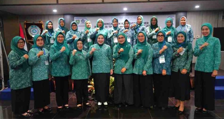 PKK Sumsel menggelar pelatihan Peningkatan Kapasitas Kader Pokja III yang digelar di Hotel Emilia Palembang, Selasa (28/10/2025), Foto: Humas Pemprov Sumsel.