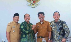 Wakil Bupati Musi Banyuasin, Kyai Rohman, saat menghadiri Rapat Pembahasan Usulan Revisi Permendagri 126/2017 yang digelar di Ruang Rapat Lantai 3, Gedung H Kantor Kementerian Dalam Negeri, Jakarta Pusat, Selasa (14/10/2025). Foto: Kominfo Muba.