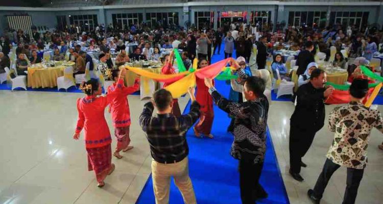 Suasana welcome dinner pesertta Pornas Korpri di Dining Hall, JSC Palembang. Foto: Humas Pemprov Sumsel.