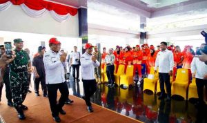 Bupati Muba, HM Toha saat melepas kontingan Porprov, Rabu (15/10/2025). Foto: Kominfo Muba.