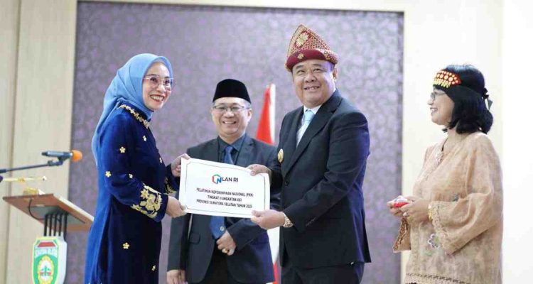 Wagub Sumsel, Cik Ujang saat hadir di penutupan Pelatihan Kepemimpinan Nasional (PKN) Tingkat II Angkatan XXI Tahun 2025 di BPSDMD Sumsel, Foto: Humas Pemprov Sumsel.