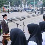 Walikota Palembang, Ratu Dewa memimpin upacara dan pelantikan PPPK dan PNS di BKB Palembang, Senin (13/10/2025). Foto: Kominfo Palembang.