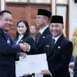 Apriyadi, mantan Sekda Muba, kini dilantik menjadi Asisten I Pemprov Sumsel, Senin (3/11/2025). Foto: Kominfo Muba.