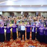 Gubernur Sumsel, Herman Deru saat membuka Rapat Koordinasi Daerah Penguatan Transformasi Posyandu sebagai Lembaga Kemasyarakatan Desa untuk Kesejahteraan Masyarakat dengan Pelayanan 6 Standar Pelayanan Minimal Tahun 2025 di Beston Hotel Palembang, Selasa (18/11/2025) sore. Foto: Humas Pemprov Sumsel.