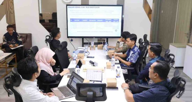 Plt Kadin Kominfo Muba Daud Amri Konsultasi Penanganan Blankspot ke Kementerian Komdigi. Foto: Kominfo Muba.