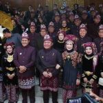 Gubernur Sumsel, Herman Deru dan istri Febrita Lustia bersama Bupati dan anggota DPRD Muaraenim, Kamis (20/11/2025). Foto: Humas Pemprov Sumsel.