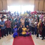 Walikota Palembang, Ratu Dewa hadir di Forum Group Discussion (FGD) dan silaturahmi yang dihadiri oleh Wali Kota Palembang, Drs Ratu Dewa Msi, bersama pengurus Pembela Kesatuan Tanah Air Indonesia Bersatu (Pekat IB), Jumat (14/11/2025). Foto: Kominfo Palembang.