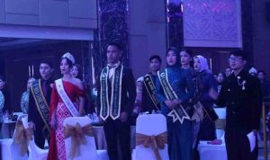 juara (7) Para finalis pemilihan Duta GenRe Palembang Tahun 2025 yang digelar di Grand Ballroom Golden Sriwijaya, Sabtu (08/11) malam. Foto: Kominfo Palembang.