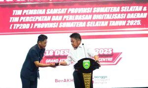 Gubernur Sumatera Selatan (Sumsel) Dr. H. Herman Deru membuka Rapat Tim Pembina Samsat dan Rapat P2DD Provinsi Sumsel di Ballroom Grand Atyasa, Kamis (18/12/2025). Foto: Humas Pemprov Sumsel.