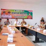Rapat pembentukan Desa Tangguh Bencana (Destana) Tahun 2025 yang digelar di Kantor Badan Penanggulangan Bencana Daerah (BPBD) Muba, Senin (15/12/2025). Foto: Kominfo Palembang.