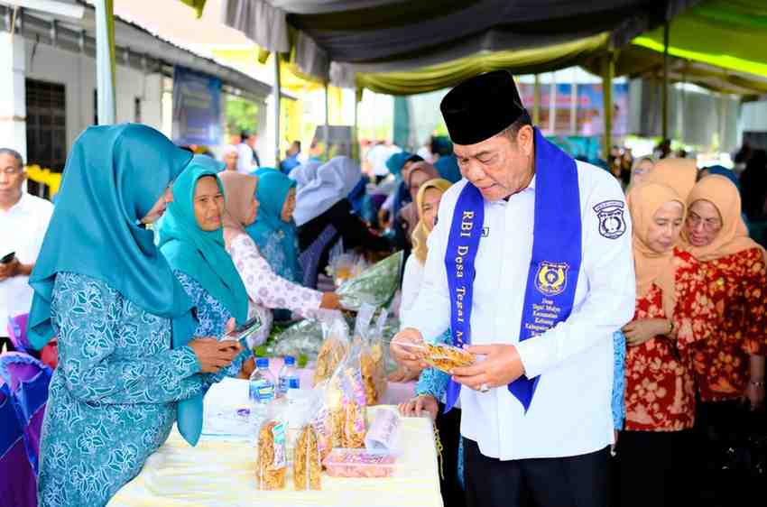 Bupati Muba HM Toha Tohet SH meresmikan Launching dan Deklarasi Ruang Bersama Indonesia (RBI) yang dipusatkan di Desa Tegal Mulyo, Kecamatan Keluang, Rabu (10/12/2025). Foto: Kominfo Muba.