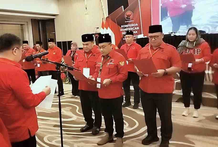 Devi Suhartoni, BUpati Muratara, dilantik menjadi Ketua DPD PDIP Sumsel. Foto: Dok PJS Sumsel.