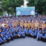 Ribuan PPPK Paruh Waktu Palembang bersama Walikota Ratu Dewa, Senin (22/12/2025). Foto: Kominfo Palembang.