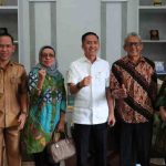 Walikota Palembang, Ratu Dewa menerima sejumlah alumni Depertemen Penerangan (Deppen) yang kini sudah dibubarkan. Foto: Kominfo Palembang.