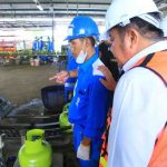 Gubernur Sumatera Selatan (Sumsel) Dr. H. Herman Deru melakukan inspeksi langsung ke PT Pirantinusa Energi Persada di Rambutan, Kabupaten Ogan Ilir, Kamis (22/1/2026). Foto: Humas Pemprov Sumsel.