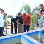 Gubernur Sumatera Selatan (Sumsel), Dr. H. Herman Deru meninjau PT Tirta Sriwijaya Maju (TSM), Sabtu (28/2/2026), menindaklanjuti keluhan masyarakat terkait ketersediaan dan kualitas air bersih. Foto: Humas Pemprov Sumsel.