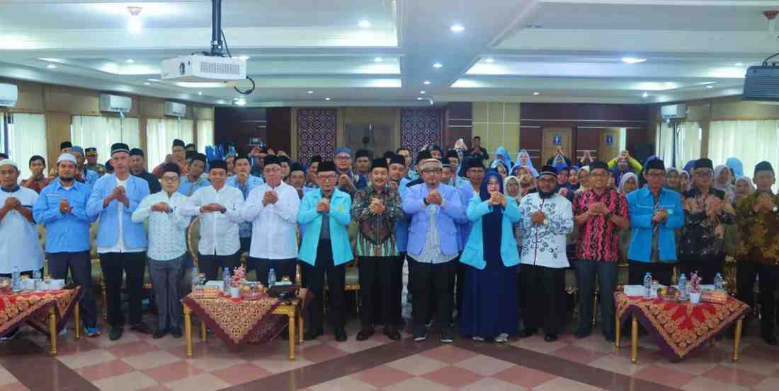 Wakil Bupati Musi Banyuasin Abdur Rohman Husen menghadiri Pembukaan Pembinaan Ustadz dan Ustadzah Guru Ngaji di 15 kecamatan dalam Kabupaten Musi Banyuasin, Se;asa (17/2/2026). Foto: Kominfo Muba.