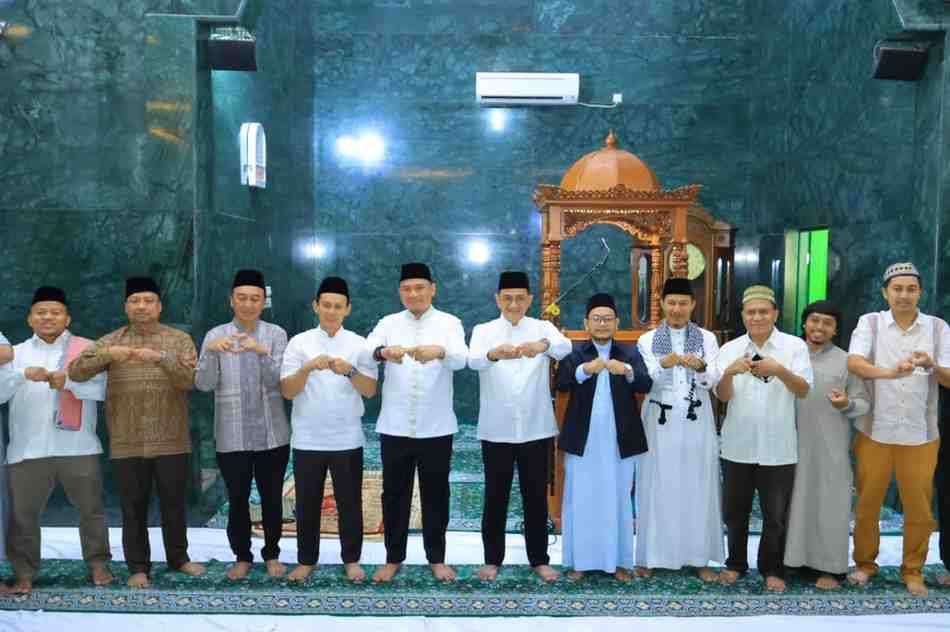 Sekda Sumsel, Edward Candra buka bersama Forkompinda. Foto: Humas Pemprov Sumsel.