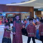 Busana muslim anak ikut Fashion Show di Palembang Icon Mall, Jumat (13/2/2026). Foto: IG Pemprov Sumsel.