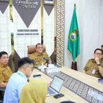 Sekretaris Daerah (Sekda) Provinsi Sumsel Dr. Drs. H Edward Candra, MH didampingi sejumlah kepala OPD mengikuti Rapat Koordinasi Nasional (Rakornas) Pengendalian Inflasi Daerah Tahun 2026. Foto: Humas Pemprov Sumsel.