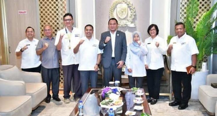 Ketua DPRD Sumsel, Andie Dinialdie, menerima kunjungan audiensi dari Kepala Kanwil Dirjen Pajak (DJP) Sumsel dan Babel, Retno Sri Sulistyani Foto: IG Humas DPRD Sumsel.