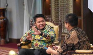 Gubernur Sumsel, Herman Deru saat menjelaskana tentang strategi tekan angka kemiskinan. Foto: Humas Pemprov Sumsel.