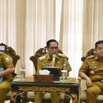 Walikota Palembang, Ratu Dewa memimpin rapat evaluasi ujicoba CFN dan CFD, Senin (13/4/2026). Foto: Kominfo Palembang.