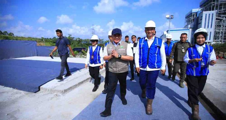 Gubernur Sumatera Selatan, Dr. H. Herman Deru menghadiri kegiatan groundbreaking Proyek Hilirisasi Nasional Fase II percepatan pengembangan coal to dimethyl ether (DME) di Tanjung Enim. Foto: Humas Pemprov Sumsel.