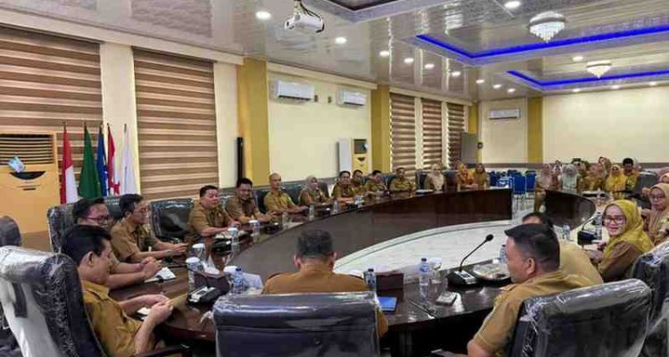 Silaturahmi dan konsolidasi internal di Badan Pengelola Pajak dan Retribusi Daerah (BPPRD), Dinas Koperasi dan UKM, dan Dinas Pendidikan dan Kebudayaan Kabupaten Mubs, Selasa (7/4/2026). Foto: Kominfo Muba.