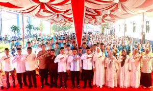 Sebanyak ratusan calon jamaah haji asal Kabupaten Musi Banyuasin secara resmi dilepas keberangkatannya oleh Wakil Bupati Muba Abrur Rohman Husen. Pelepasan Jamaah Calon Haji Asal Kabupaten Muba Tahun 1447 H / 2026 M digelar di Hotel Gambo, Sekayu, Minggu (26/4/2026). Foto: Kominfo MUba.