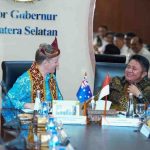 Gubernur Sumatera Selatan (Sumsel), Dr. H.Herman Deru, menerima kunjungan Duta Besar Australia untuk Indonesia, Roderick Brazier, dalam rangka memperkuat kerja sama di bidang sanitasi dan lingkungan, Rabu (8/4/2026). Foto: Humas Pemprov Sumsel.