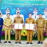 Pemerintah Kabupaten Musi Banyuasin (Muba) Provinsi Sumatera Selatan dan Pemerintah Kabupaten Muaro Jambi Provinsi Jambi menandatangani Naskah Kesepakatan Bersama tentang Kerjasama dalam Penyelenggaraan Urusan Pemerintah Daerah, Senin (6/4/2026). Foto: Kominfo Muba.