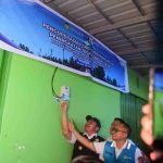 Gubernur Sumatera Selatan (Sumsel), Dr. H. Herman Deru meresmikan pengoperasian grid extension oleh PT PLN (Persero) UID S2JB di Desa Kenten Laut, Kecamatan Talang Kelapa, Kabupaten Banyuasin, Selasa (28/04/2026) Foto: Humas Pemprov Sumsel.