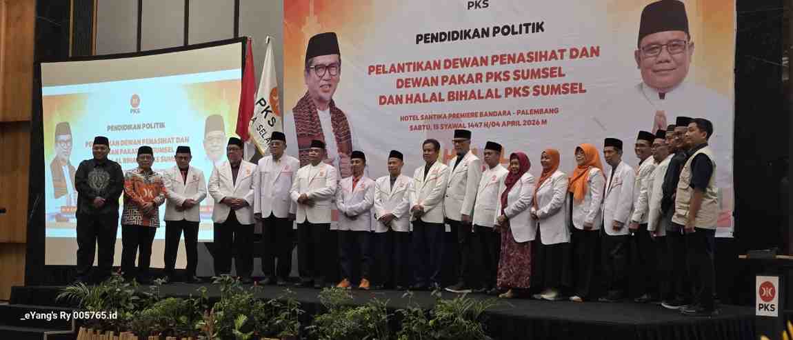 Para anggota Dewan Pakar PKS Sumsel yang dilantik, Sabtu (4/4/2026). Foto: Dok PKS Sumsel.