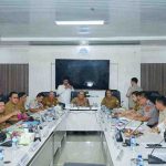 Pemerintah Kabupaten Musi Banyuasin bersama DPRD Muba menggelar rapat Badan Anggaran untuk mengevaluasi pelaksanaan Anggaran Pendapatan dan Belanja Daerah (APBD) Triwulan I Tahun Anggaran 2026. Rapat berlangsung di Ruang Rapat Badan Musyawarah DPRD Muba, Senin (27/4/2026). Foto: Kominfo Muba.