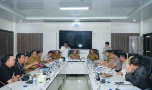 Pemerintah Kabupaten Musi Banyuasin bersama DPRD Muba menggelar rapat Badan Anggaran untuk mengevaluasi pelaksanaan Anggaran Pendapatan dan Belanja Daerah (APBD) Triwulan I Tahun Anggaran 2026. Rapat berlangsung di Ruang Rapat Badan Musyawarah DPRD Muba, Senin (27/4/2026). Foto: Kominfo Muba.