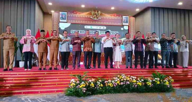 Gubernur Sumsel, Herman Deru menghadiri peluncuran Sultan Muda Ekspora 2026 di Ballroom Sriwijaya Kantor OJK Provinsi Sumatera Selatan pada Selasa (21/04/2026). Foto: Kominfo Muba.