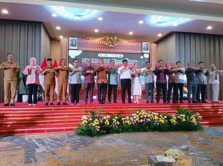 Gubernur Sumsel, Herman Deru menghadiri peluncuran Sultan Muda Ekspora 2026 di Ballroom Sriwijaya Kantor OJK Provinsi Sumatera Selatan pada Selasa (21/04/2026). Foto: Kominfo Muba.