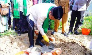 Bupati Muba, H. Muhammad Toha, SH menghadiri prosesi peletakan batu pertama pembangunan Pondok Pesantren (Ponpes) Nurul Fikri sekaligus menggelar Tabligh Akbar dan Halalbihalal bersama warga Kecamatan Tungkal Jaya, Selasa (28/04/2026). Foto: Kominfo Muba.