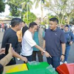 Walikota Palembang, Ratu Dewa launching sosialisasi penerapan sanksi bagi pelanggar pembuangan sampah rumah tangga di pelataran kambang iwak, Jumat (16/5/2026). Foto: Komifo Palembang.
