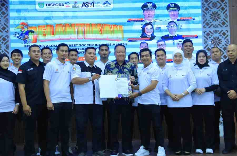 Wakil Gubernur Sumatera Selatan (Sumsel), H. Cik Ujang menghadiri pelantikan pengurus Asosiasi Street Soccer Indonesia (ASSI) Provinsi Sumsel periode 2025–2030 yang digelar di Gedung Rafa Tower UIN Raden Fatah Palembang, Minggu (3/5/2026). Foto: Humas Pemprov Sumsel.