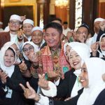 Gubernur Sumsel, Herman Deru menghadiri Grand Launching Travel Umrah dan Haji Khusus Al-Mukhtar by Bayt Al-Qur’an Al-Akbar yang digelar di Graha IGM, Minggu (3/5/2026). Foto: Humas Pemprov Sumsel.